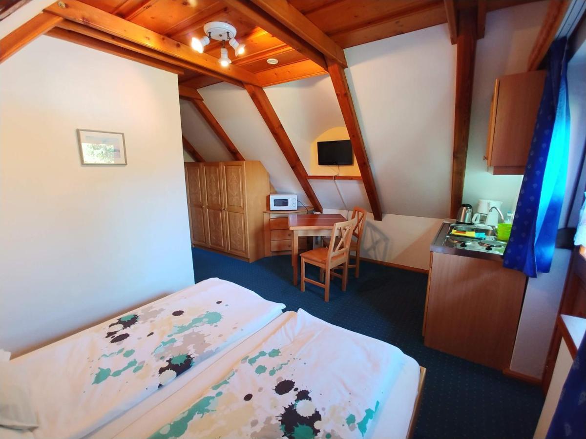 Zöld sziget Apartmanház Gyenesdiás Esterno foto
