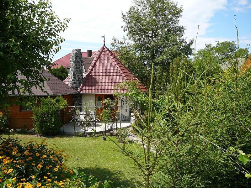Zöld sziget Apartmanház Gyenesdiás Esterno foto