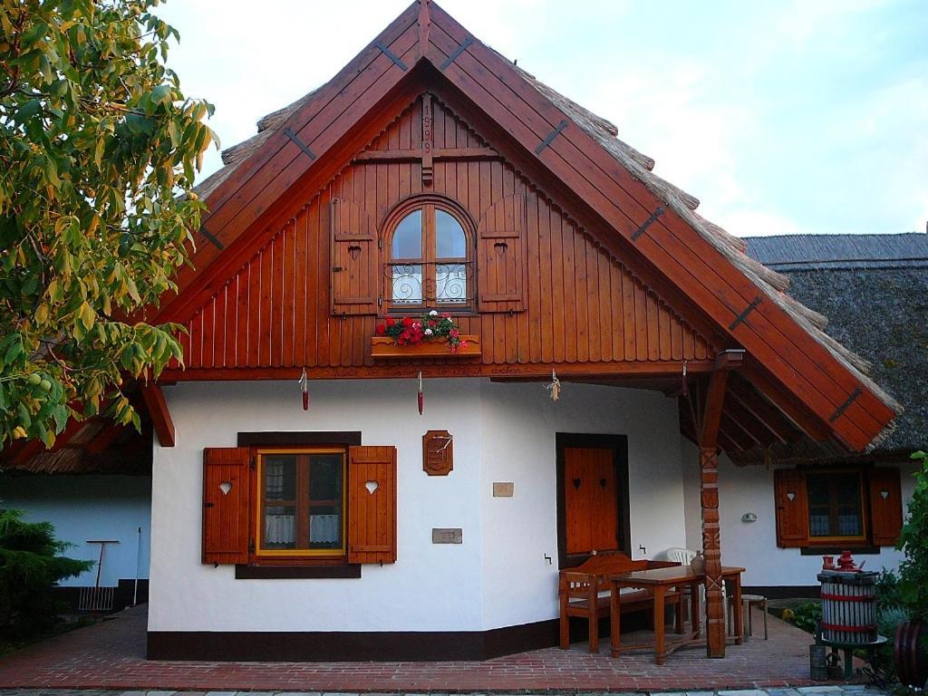 Zöld sziget Apartmanház Gyenesdiás Esterno foto