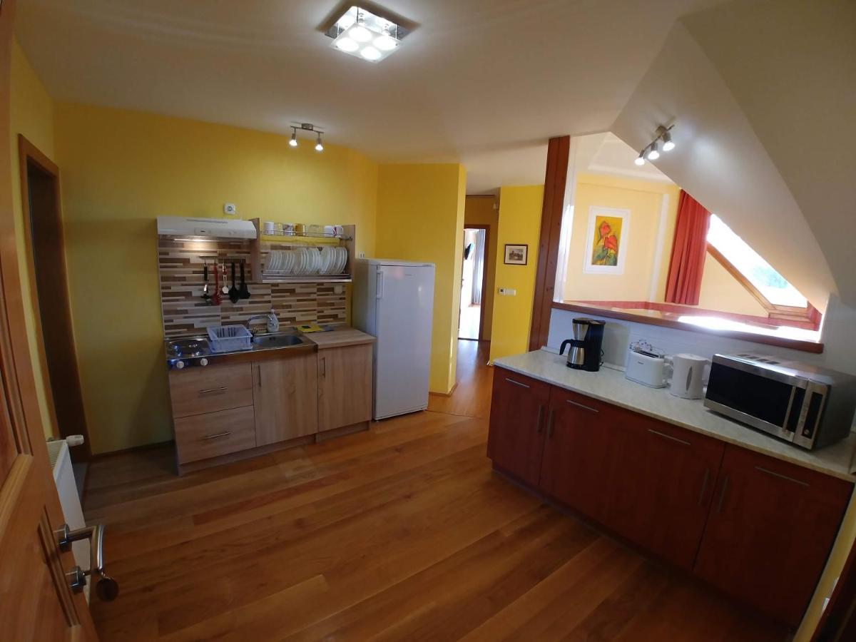 Zöld sziget Apartmanház Gyenesdiás Esterno foto