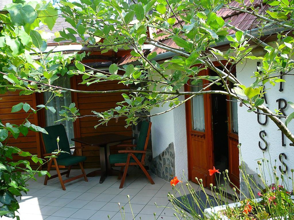 Zöld sziget Apartmanház Gyenesdiás Esterno foto