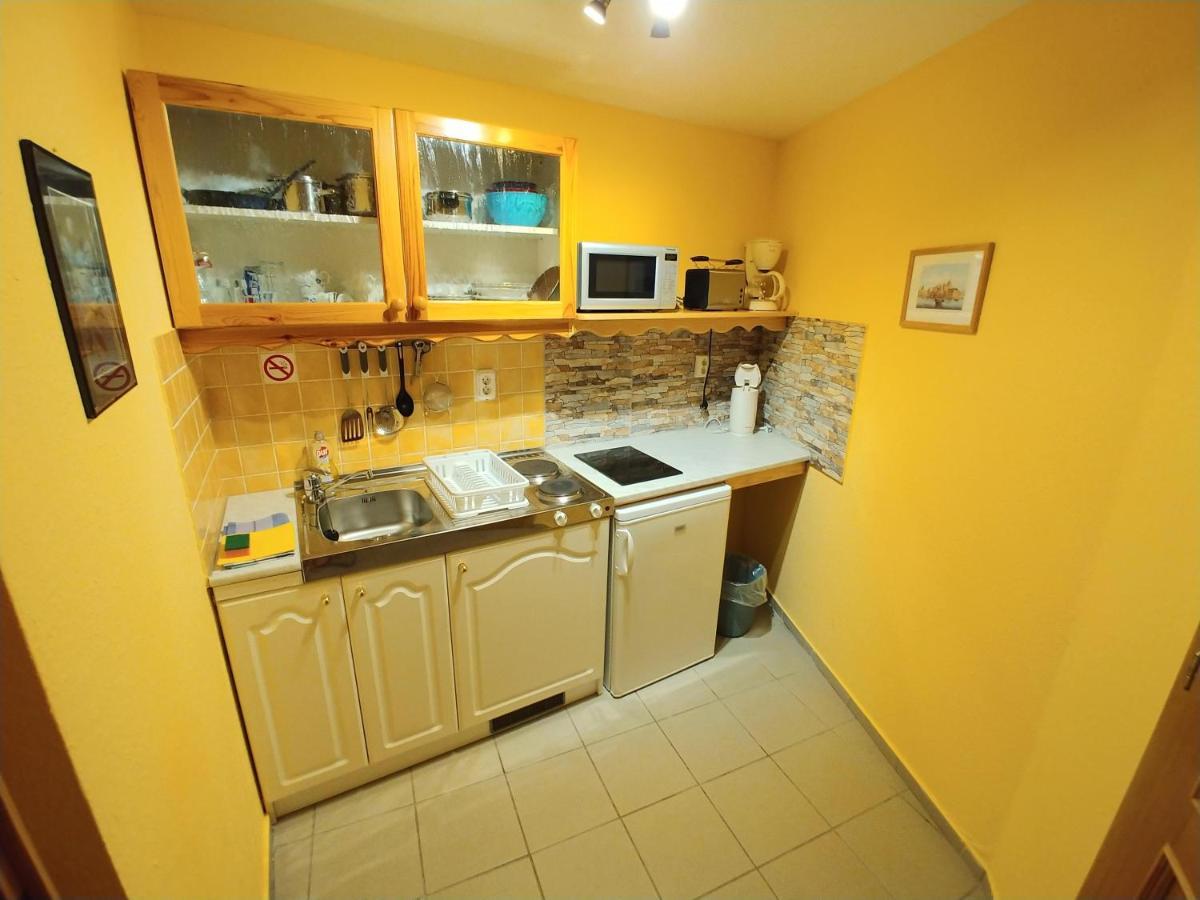 Zöld sziget Apartmanház Gyenesdiás Esterno foto